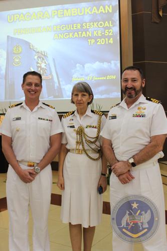 01 Perwira Penuntun Pertama Seskoal dari Australia