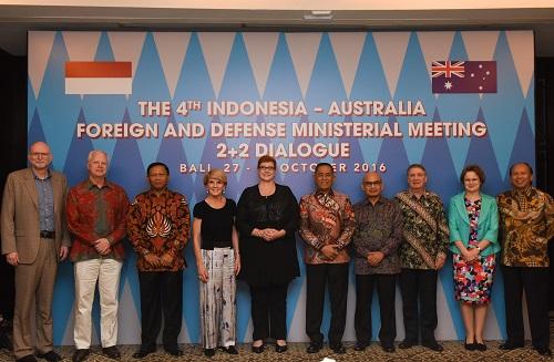 03 Menhan Menlu 2+2 Meeting 2016