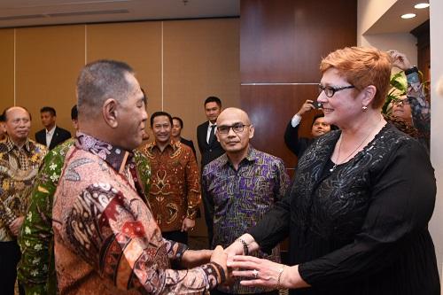 01 Menhan Menlu 2+2 Meeting 2016