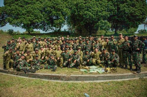 02 HUT 25 SOF